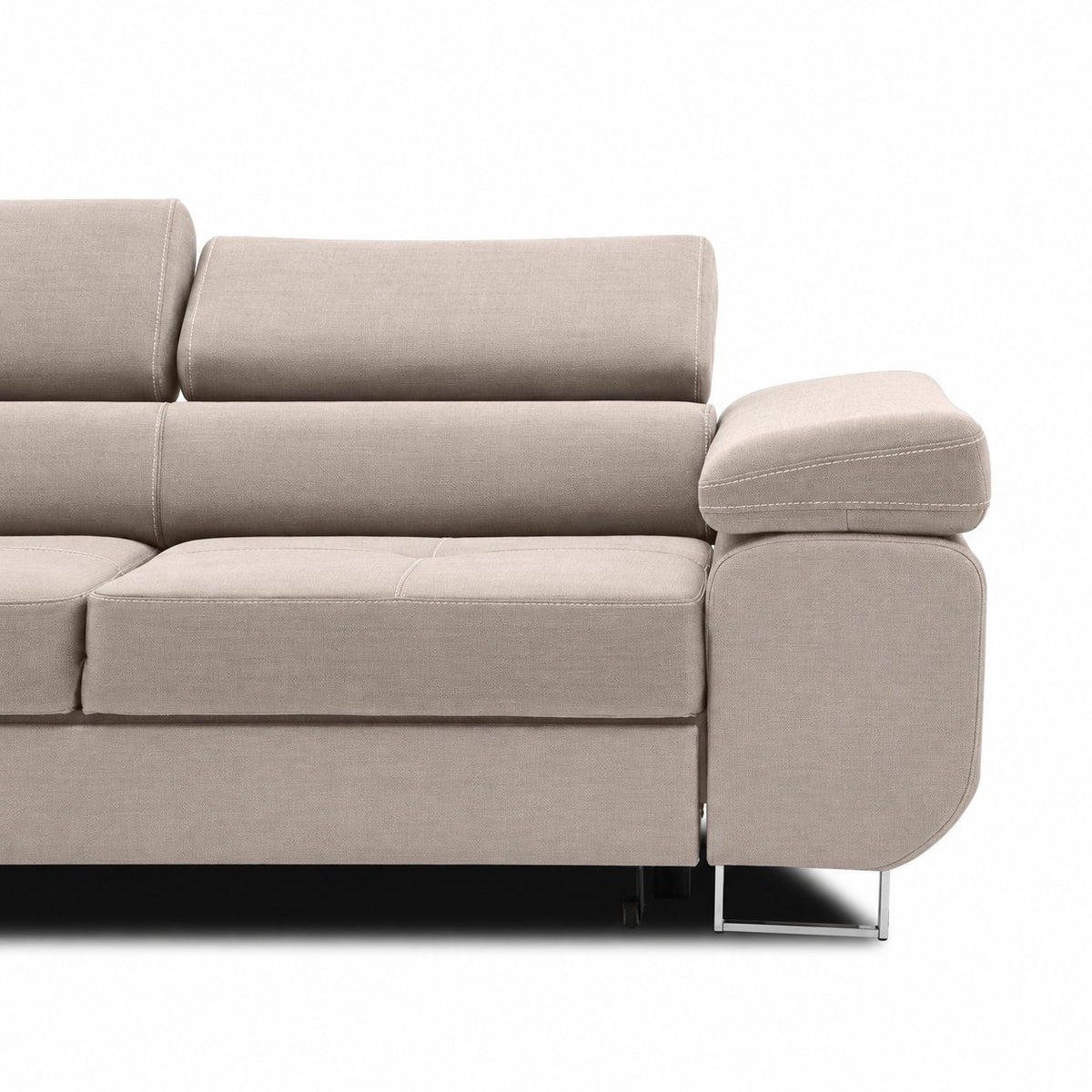 Sofa RIGATTO, 209 cm – PAROS 02 · Smėlio – apmušalų ir konstrukcijos detalė #spalva_paros 02 · smėlio