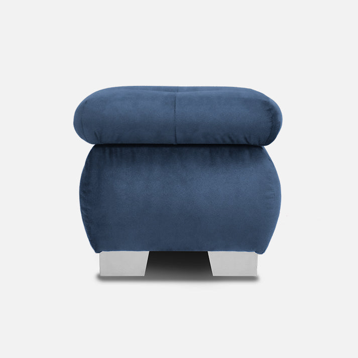 stilingas melynos spalvos pufikas skirtas prie minksto kampo