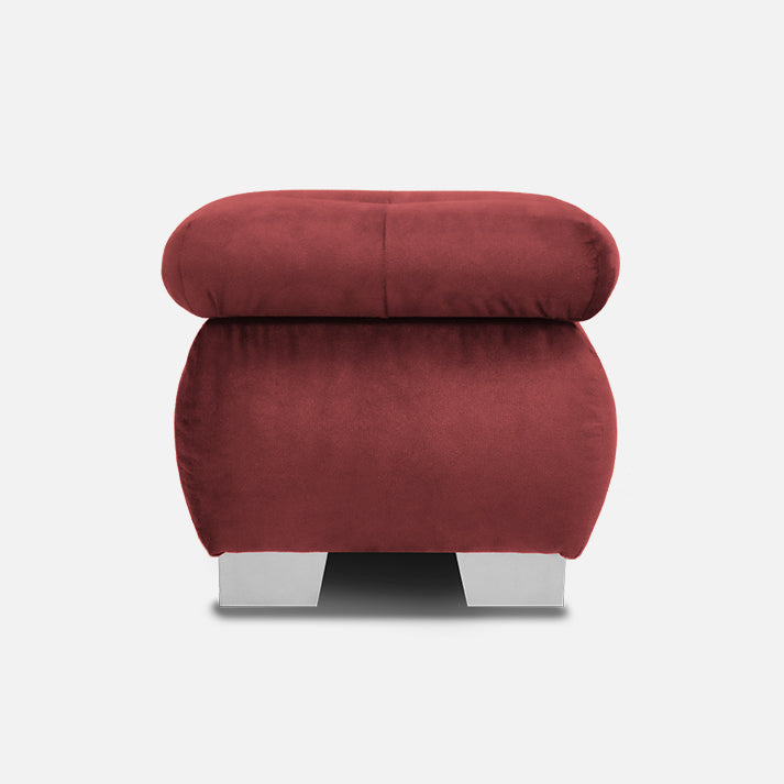 stilingas raudonos spalvos pufikas skirtas prie minkstu kampu aksesuaru